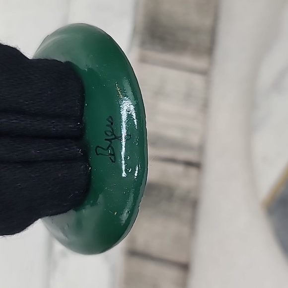 Byers' Choice Caroler 2004 Christmas Traditions Man with Christmas Crackers - Picture 13 of 17